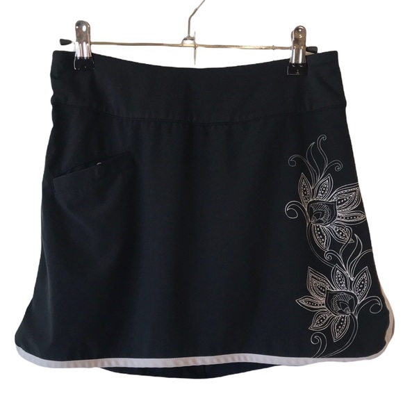 Athleta Pants - Athleta Black Sport Skort size 2